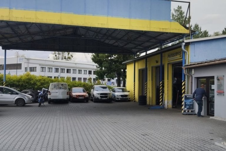 Autoservis a pneuservis Tomečka
