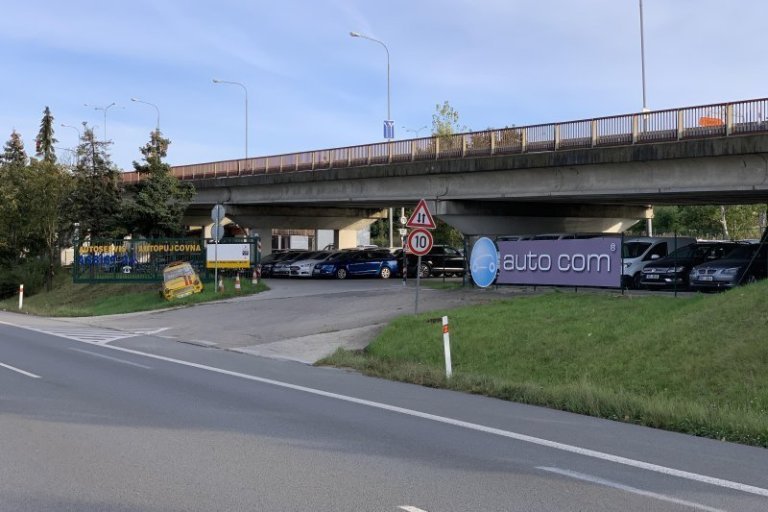AUTO COM Brno s.r.o.