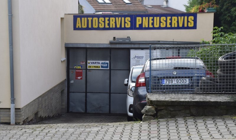 AUTOSERVIS A PNEUSERVIS ADAM