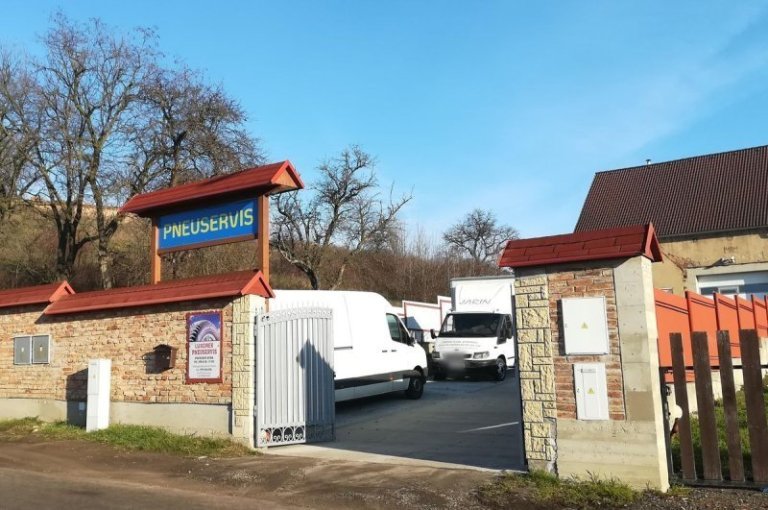 Pneuservis Luxorek Přečáply, Chomutov