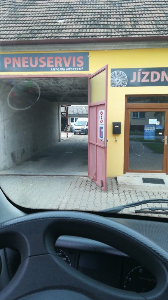 Nejlepší Pneuservis v mém okolí en Podivín